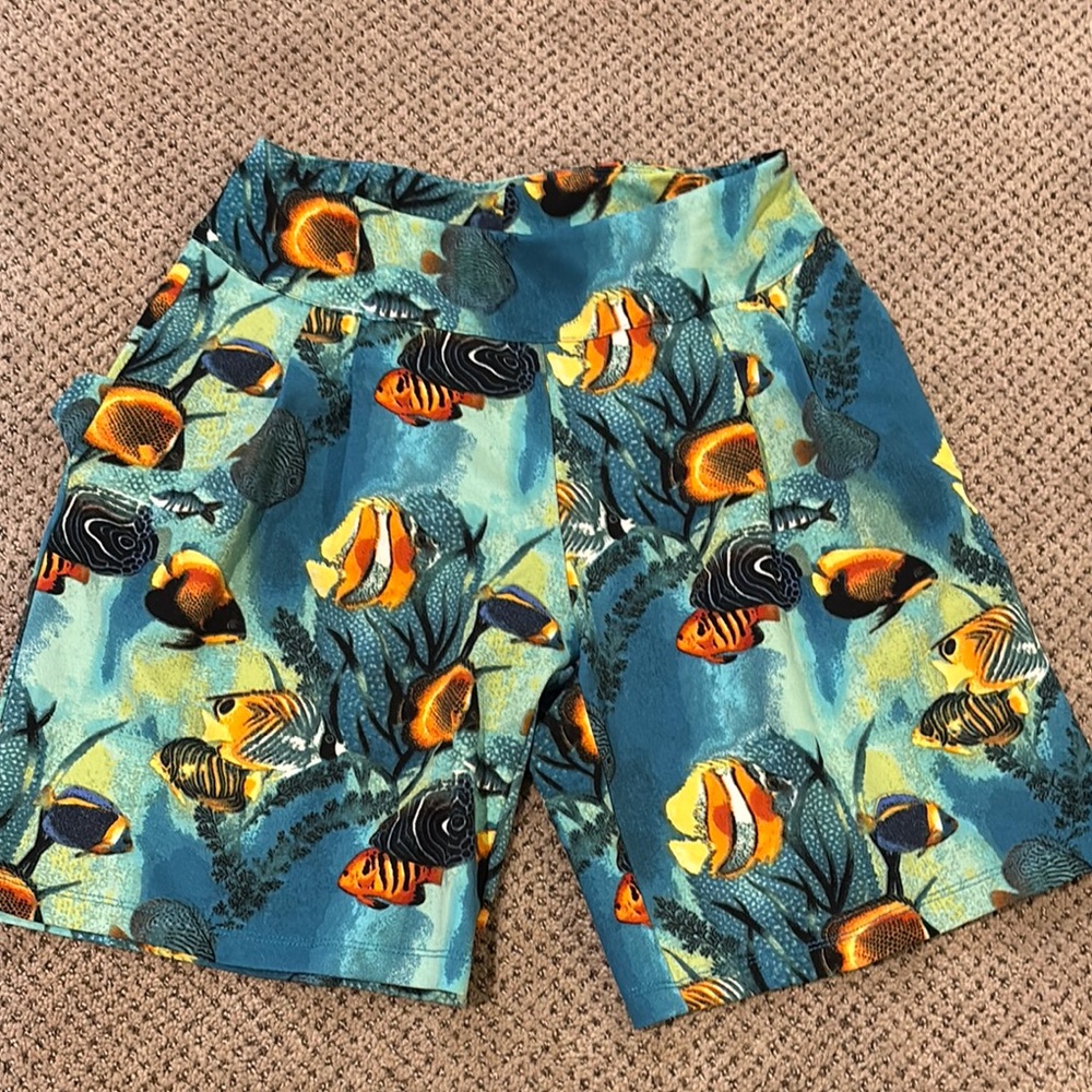 Attitudes by Renee Vibrant Fish Print Shorts